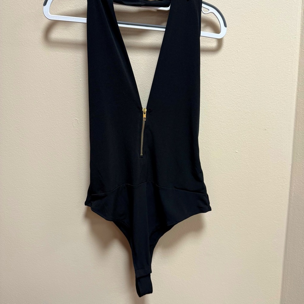 Haute Monde Black Cowl Neck Halter Bodysuit Gold Zip Thong Black Size Large